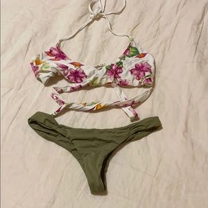 Frankies bikinis set